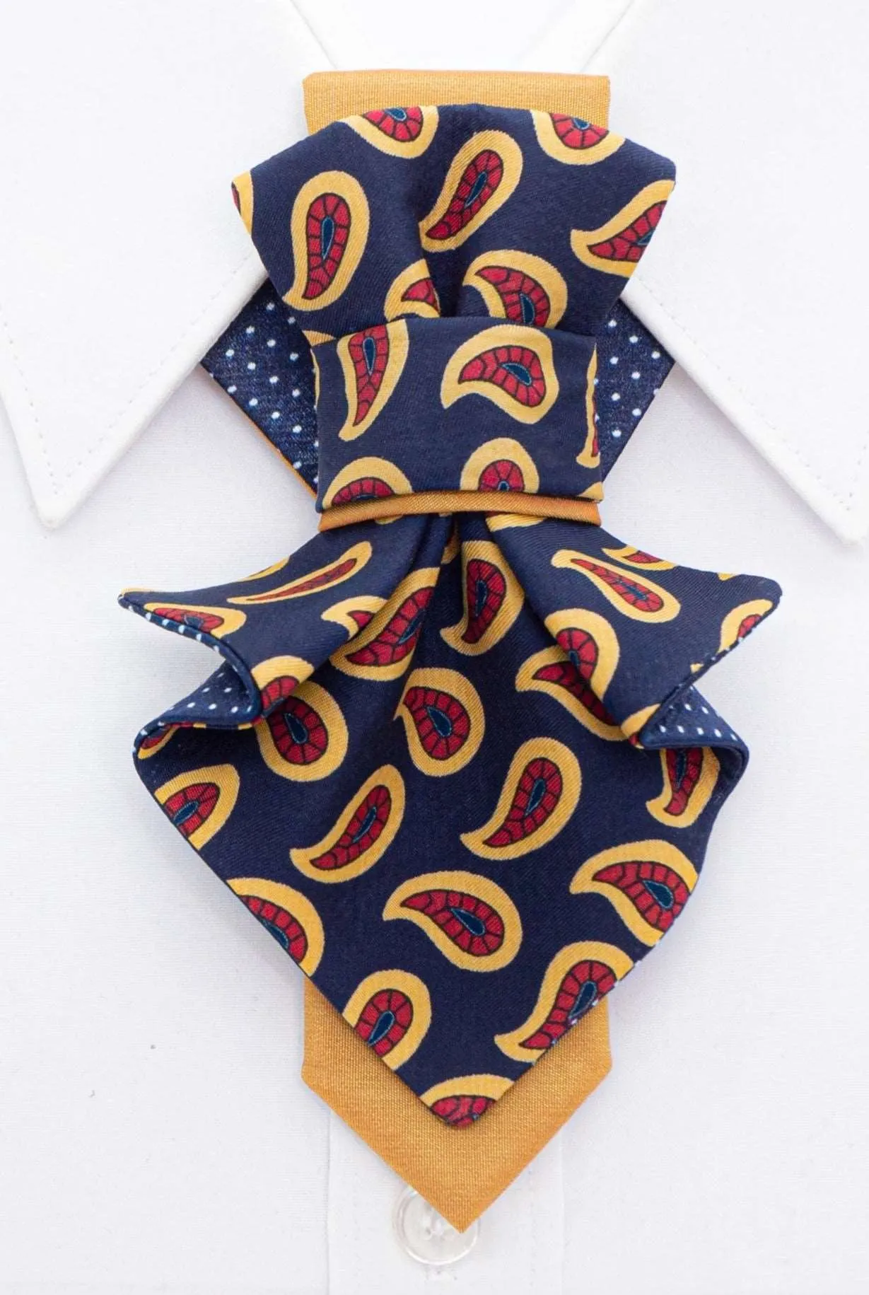 BOW TIE "AUTUMN JABOT"