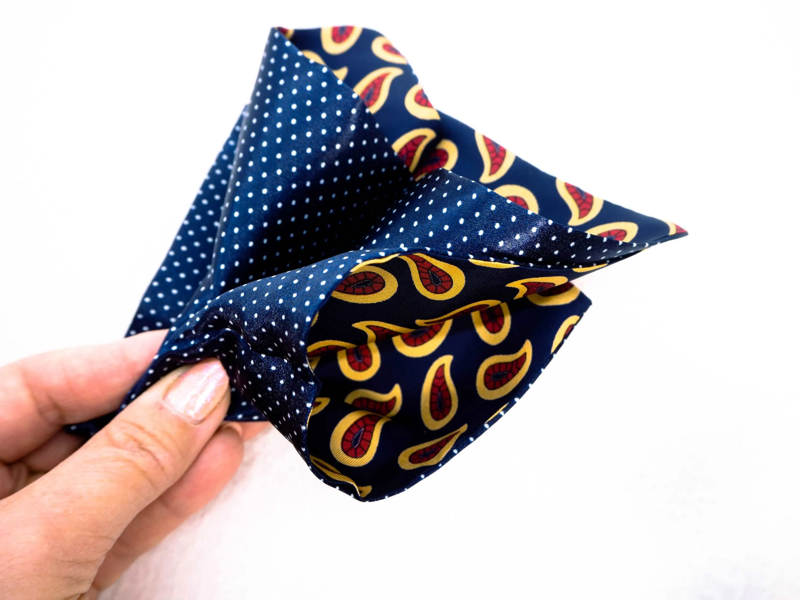 BOW TIE "AUTUMN JABOT"